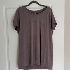 Lululemon Athletica Mauve Short Sleeve Top